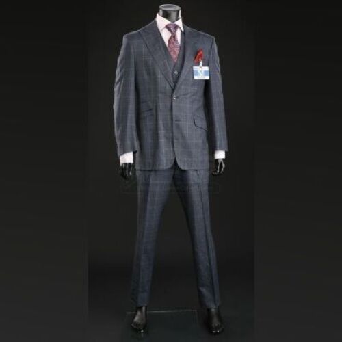 SEASON 2 EPISODE 3: "HASSUN"<br>Hannibal Lecter's (Mads Mikkelsen) Dark Blue Three-piece Suit