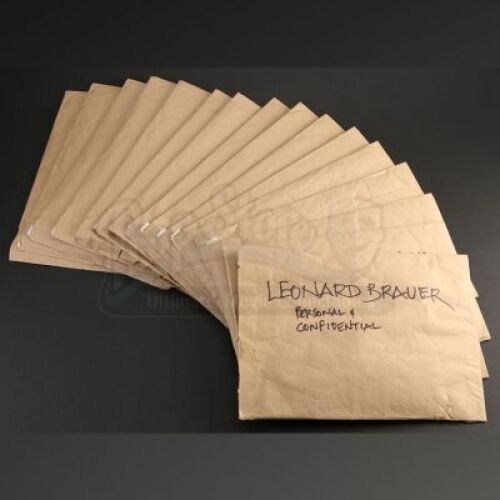 SEASON 2 EPISODE 3: "HASSUN"<br>Leonard Brauer's (Shawn Doyle) Envelope Set