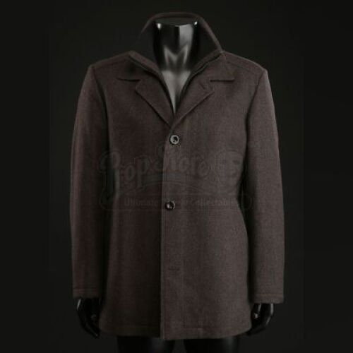 SEASON 3 EPISODE 7: "DIGESTIVO"<br>Hannibal Lecter's (Mads Mikkelsen) Brown Overcoat