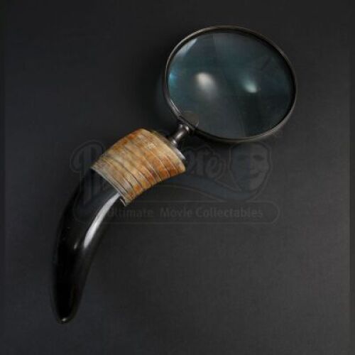 SEASONS 1-3<br>Magnifying Glass with Horn Handle