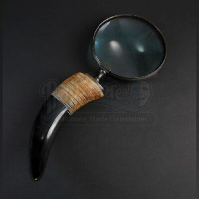 SEASONS 1-3<br>Magnifying Glass with Horn Handle
