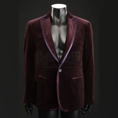 SEASON 2 EPISODE 6: "FUTAMONO"<br>Hannibal Lecter's (Mads Mikkelsen) Dinner Jacket