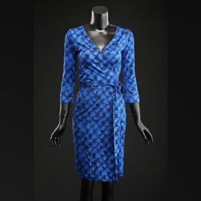 SEASON 2 EPISODE 7: "YAKIMONO"<br>Alana Bloom's (Caroline Dhavernas) Blue Wrap Dress