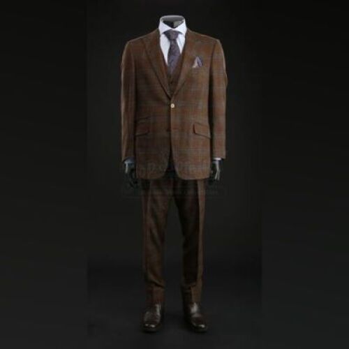 SEASON 2 EPISODE 8: "SU-ZAKANA"<br>Hannibal Lecter's (Mads Mikkelsen) Brown Plaid Three-Piece Suit