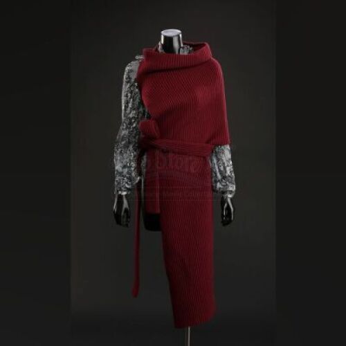SEASON 2 EPISODE 9: "SHIIZAKANA"<br>Margot Verger's (Katharine Isabelle) Blouse and Sweater