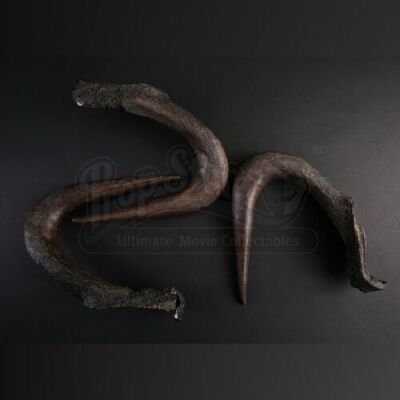 SEASON 2 EPISODE 9: "SHIIZAKANA"<br>Hannibal Lecter's (Mads Mikkelsen) Set of Three Decorative Antlers
