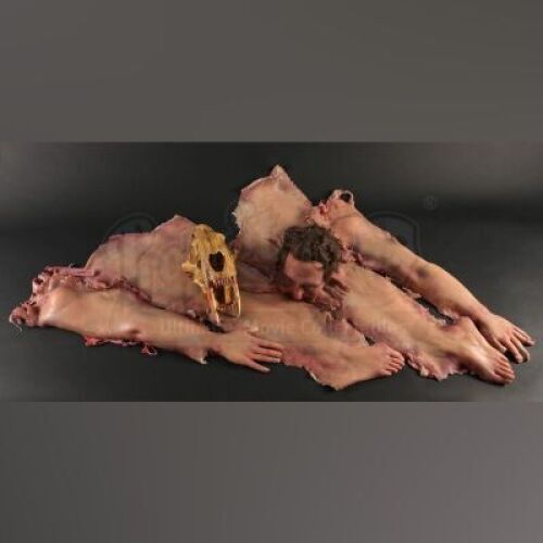 SEASON 2 EPISODE 10: "NAKA-CHOKO"<br> Randal Tier (Mark O'Brien) Tableau Pieces