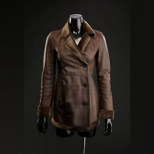 SEASON 2 EPISODE 11: "KO NO MONO"<br>Margot Verger's (Katharine Isabelle) Jacket