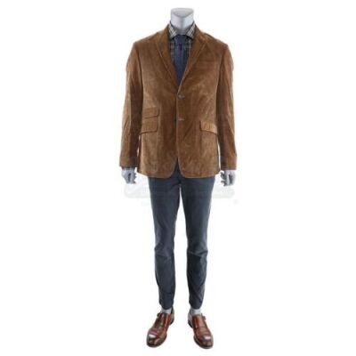 Lot # 38: Ben Urich's Investigation Costume