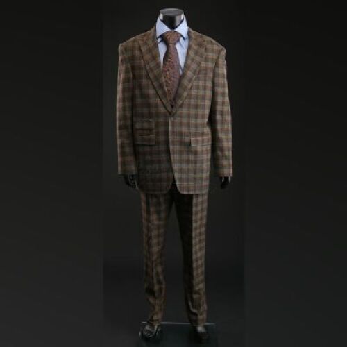 SEASON 2 EPISODE 12: "TOME-WAN"<br>Hannibal Lecter's (Mads Mikkelsen) Olive Plaid Suit