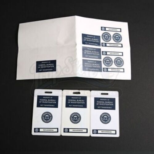 SEASON 2 EPISODE 13: "MIZUMONO"<br>Jack Crawford's (Laurence Fishburne) Key Cards