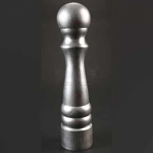 SEASON 2 EPISODE 13: "MIZUMONO"<br>Hannibal Lecter's (Mads Mikkelsen) Stunt Pepper Grinder