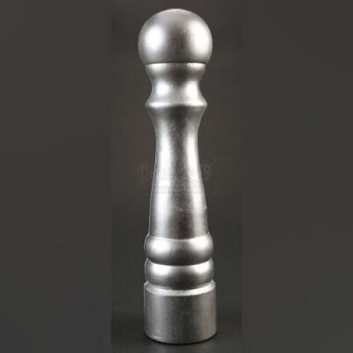 SEASON 2 EPISODE 13: "MIZUMONO"<br>Hannibal Lecter's (Mads Mikkelsen) Stunt Pepper Grinder