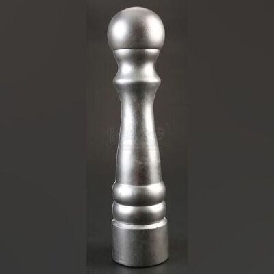 SEASON 2 EPISODE 13: "MIZUMONO"<br>Hannibal Lecter's (Mads Mikkelsen) Stunt Pepper Grinder