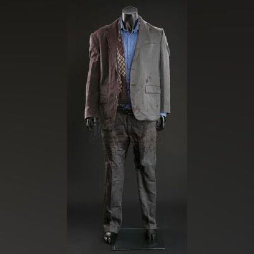 SEASON 2 EPISODE 13: "MIZUMONO"<br>Jack Crawford's (Laurence Fishburne) Bloody Suit