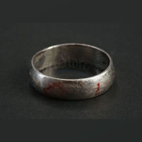 SEASON 3<br>Hannibal Lecter's (Mads Mikkelsen) Wedding Band