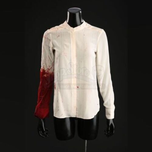 SEASON 3 EPISODE 1: "ANTIPASTO"<br>Bedelia Du Maurier's (Gillian Anderson) Bloody Shirt