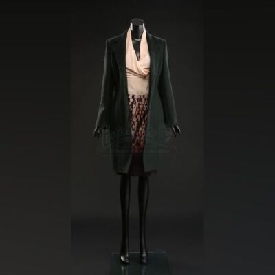 SEASON 3 EPISODE 1: "ANTIPASTO"<br>Bedelia Du Maurier's (Gillian Anderson) Outfit