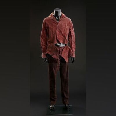 SEASON 3 EPISODE 2: "PRIMAVERA"<br>Will Graham's (Hugh Dancy) Bloody Shirt and Pants