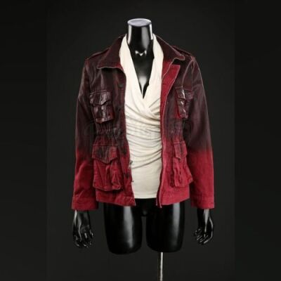 SEASON 3 EPISODE 2: "PRIMAVERA"<br>Abigail Hobbs' (Kacey Rohl) Shirt and Jacket