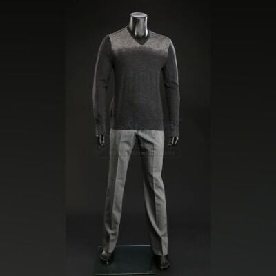 SEASON 3 EPISODE 3: "SECONDO"<br>Hannibal Lecter's (Mads Mikkelsen) Sweater and Slacks
