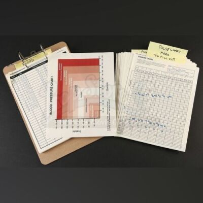 SEASON 3 EPISODE 4: "APERITIVO"<br>Bella Crawford (Gina Torres) Medical Charts and Clipboard