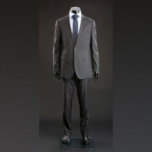 SEASON 3 EPISODE 4: "APERITIVO"<br>Will Graham's (Hugh Dancy) Two-Piece Suit