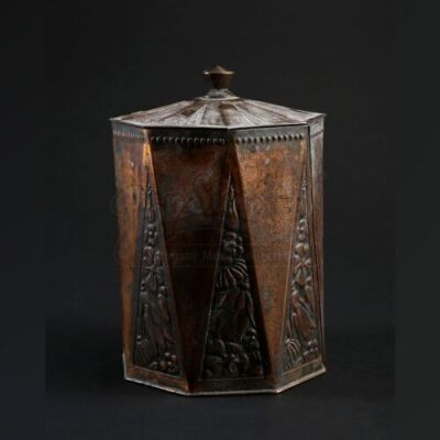 SEASON 3 EPISODE 5: "CONTORNO"<br>Bella Crawford's (Gina Torres) Cremation Urn