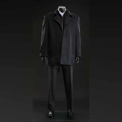SEASON 3 EPISODE 5: "CONTORNO"<br>Jack Crawford's (Laurence Fishburne) Outfit with Overcoat