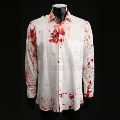 SEASON 3 EPISODE 5: "CONTORNO"<br>Hannibal Lecter's (Mads Mikkelsen) Bloody Shirt