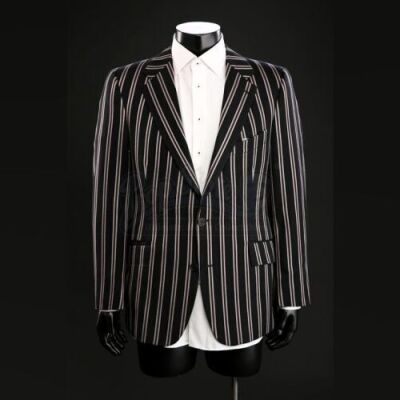 SEASON 3 EPISODE 5: "CONTORNO"<br>Hannibal Lecter's (Mads Mikkelsen) Sport Coat and Dress Shirt