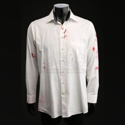 SEASON 3 EPISODE 5: "CONTORNO"<br>Hannibal Lecter's (Mads Mikkelsen) Bloody Shirt