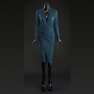 SEASON 3 EPISODE 6: "DOLCE"<br>Bedelia Du Maurier's (Gillian Anderson) Dress and Pumps