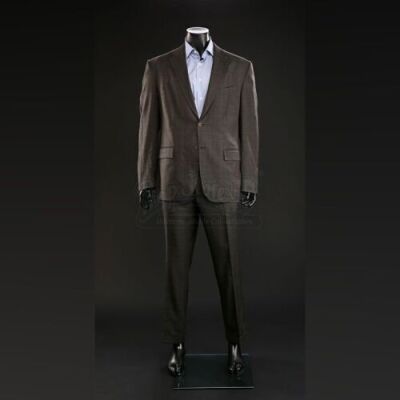 SEASON 3 EPISODE 7: "DIGESTIVO"<br>Jack Crawford's (Laurence Fishburne) Two-Piece Suit