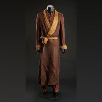 SEASON 3 EPISODE 7: "DIGESTIVO"<br>Mason Verger's (Joe Anderson) Pajamas and Robe