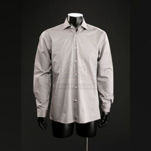 SEASON 3 EPISODE 7: "DIGESTIVO"<br>Hannibal Lecter's (Mads Mikkelsen) Grey Shirt