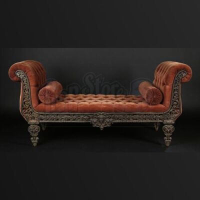 SEASON 3 EPISODE 8: "THE GREAT RED DRAGON"<br>Francis Dolarhyde's (Richard Armitage) Chaise Lounge