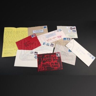 SEASON 3 EPISODE 8: "THE GREAT RED DRAGON"<br>Hannibal Lecter's (Mad Mikkelsen) Fan Mail