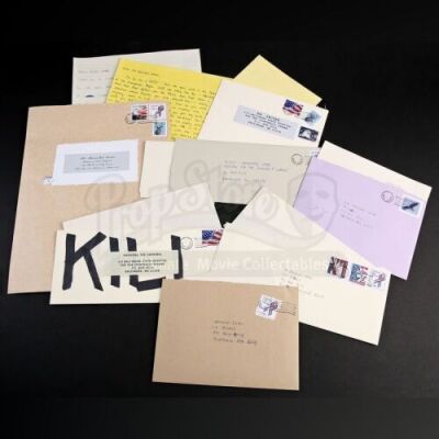 SEASON 3 EPISODE 8: "THE GREAT RED DRAGON"<br>Hannibal Lecter's (Mad Mikkelsen) Fan Mail