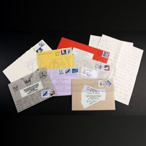 SEASON 3 EPISODE 8: "THE GREAT RED DRAGON"<br>Hannibal Lecter's (Mad Mikkelsen) Fan Mail