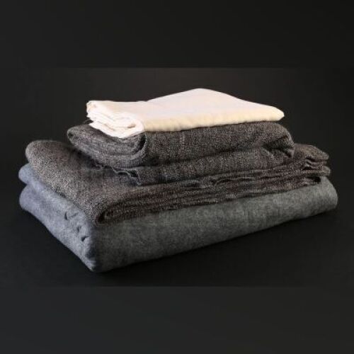 SEASON 3 EPISODE 8: "THE GREAT RED DRAGON"<br>Hannibal Lecter's (Mads Mikkelsen) Jail Blankets and Sheets