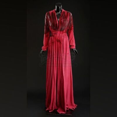 SEASON 3 EPISODE 9: "...AND THE WOMAN CLOTHED WITH THE SUN"<br>Molly Graham's (Nina Arianda) Bloody Nightgown