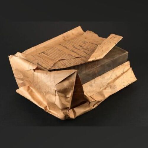 SEASON 3 EPISODE 9: "...AND THE WOMAN CLOTHED WITH THE SUN"<br> Jacobi Family's Dead Cat in Burial Box