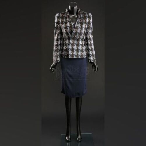 SEASON 3 EPISODE 10: "...AND THE WOMAN CLOTHED IN SUN"<br>Bedelia Du Maurier's (Gillian Anderson) Dress and Jacket
