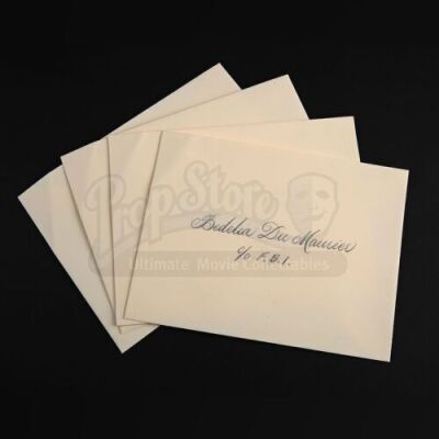 SEASON 3 EPISODE 10: "...AND THE WOMAN CLOTHED IN SUN"<br>Bedelia Du Maurier's (Gillian Anderson) Envelope