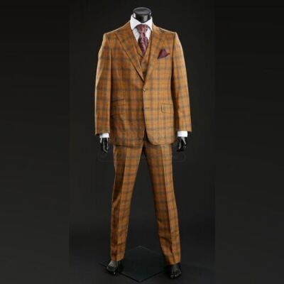 SEASON 3 EPISODE 10: "...AND THE WOMAN CLOTHED IN SUN"<br>Hannibal Lecter's (Mads Mikkelsen) Brown Three-Piece Suit