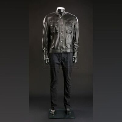 SEASON 3 EPISODE 12: "THE NUMBER OF THE BEAST IS 666"<br>Francis Dolarhyde's (Richard Armitage) Shirt with Jacket and Pants