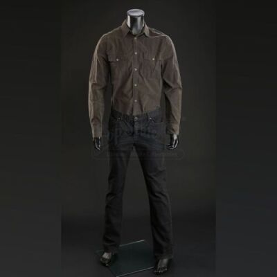 SEASON 3 EPISODE 12: "THE NUMBER OF THE BEAST IS 666"<br>Francis Dolarhyde's (Richard Armitage) Shirt and Pants