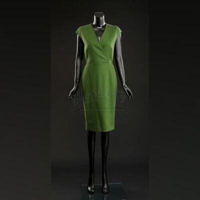 SEASON 3 EPISODE 12: "THE NUMBER OF THE BEAST IS 666"<br>Bedelia Du Maurier's (Gillian Anderson) Dress and Earrings