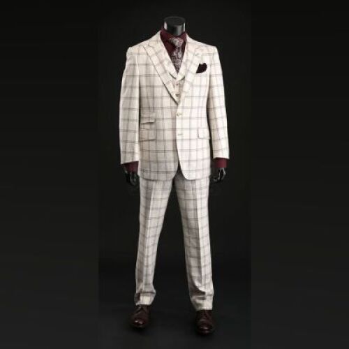 SEASON 3 EPISODE 13: "THE WRATH OF THE LAMB"<br>Hannibal Lecter's (Mads Mikkelsen) White Three-Piece Suit